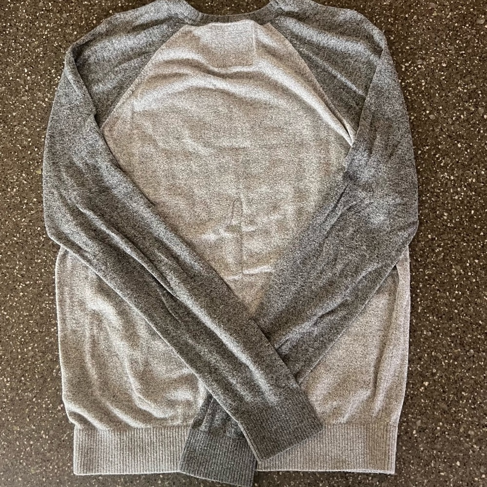 Hollister Gray Academia Sweater Cozy Classic Winter Y2K Preppy Collegiate - Picture 3 of 3